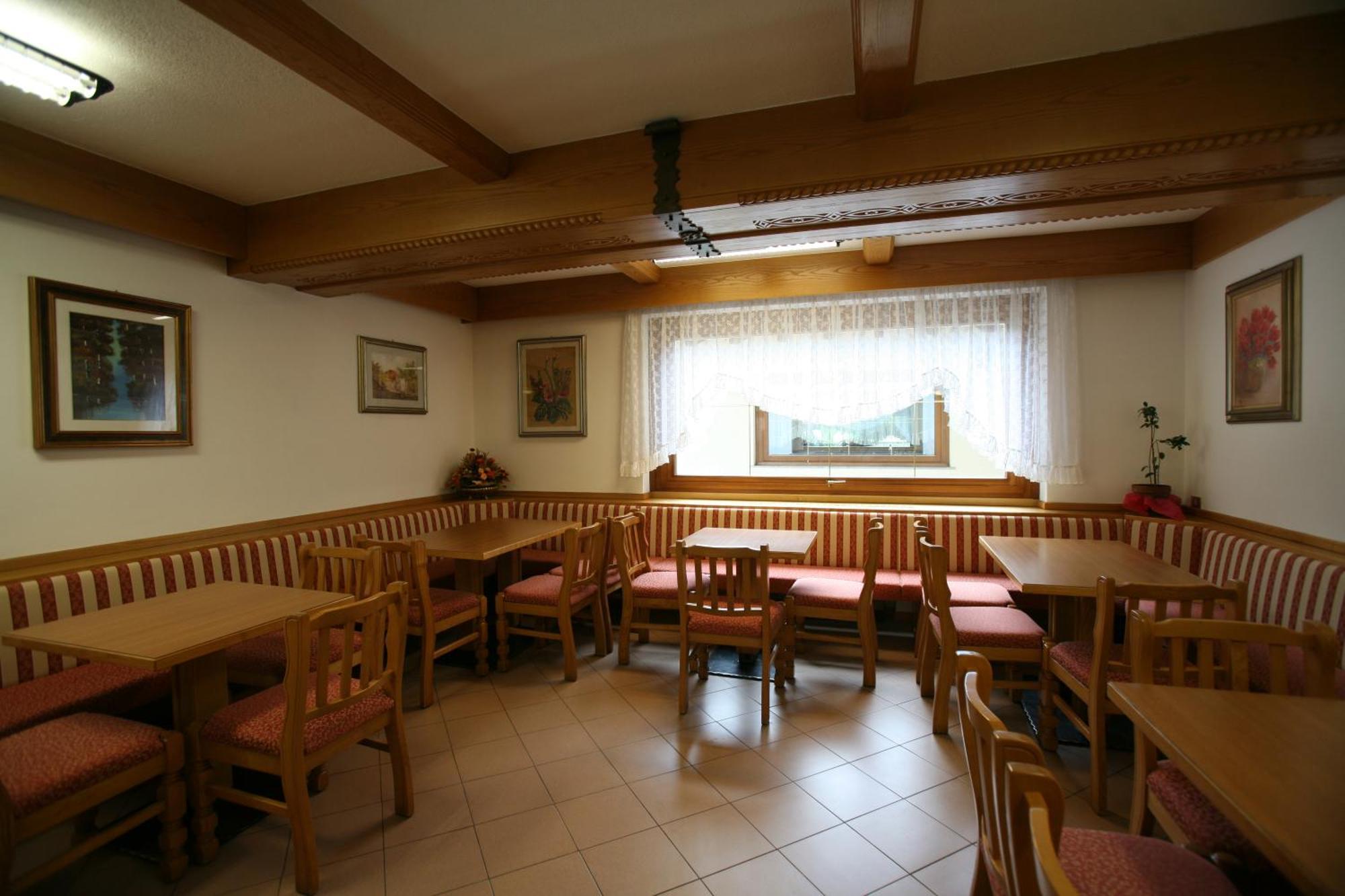 Hotel Sella Ronda Serenella Campitello di Fassa Eksteriør billede