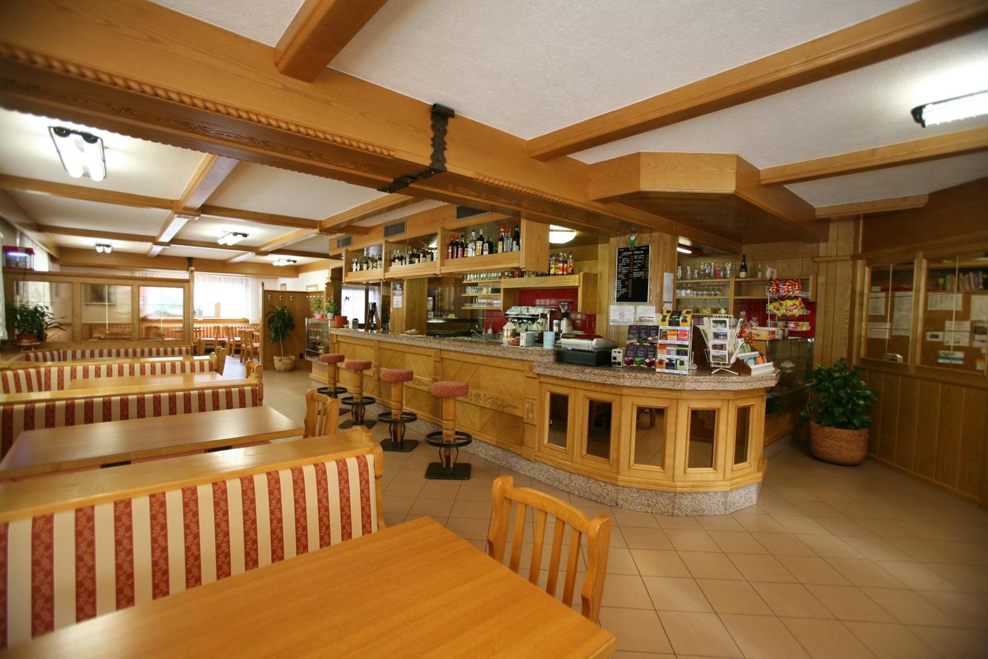 Hotel Sella Ronda Serenella Campitello di Fassa Eksteriør billede
