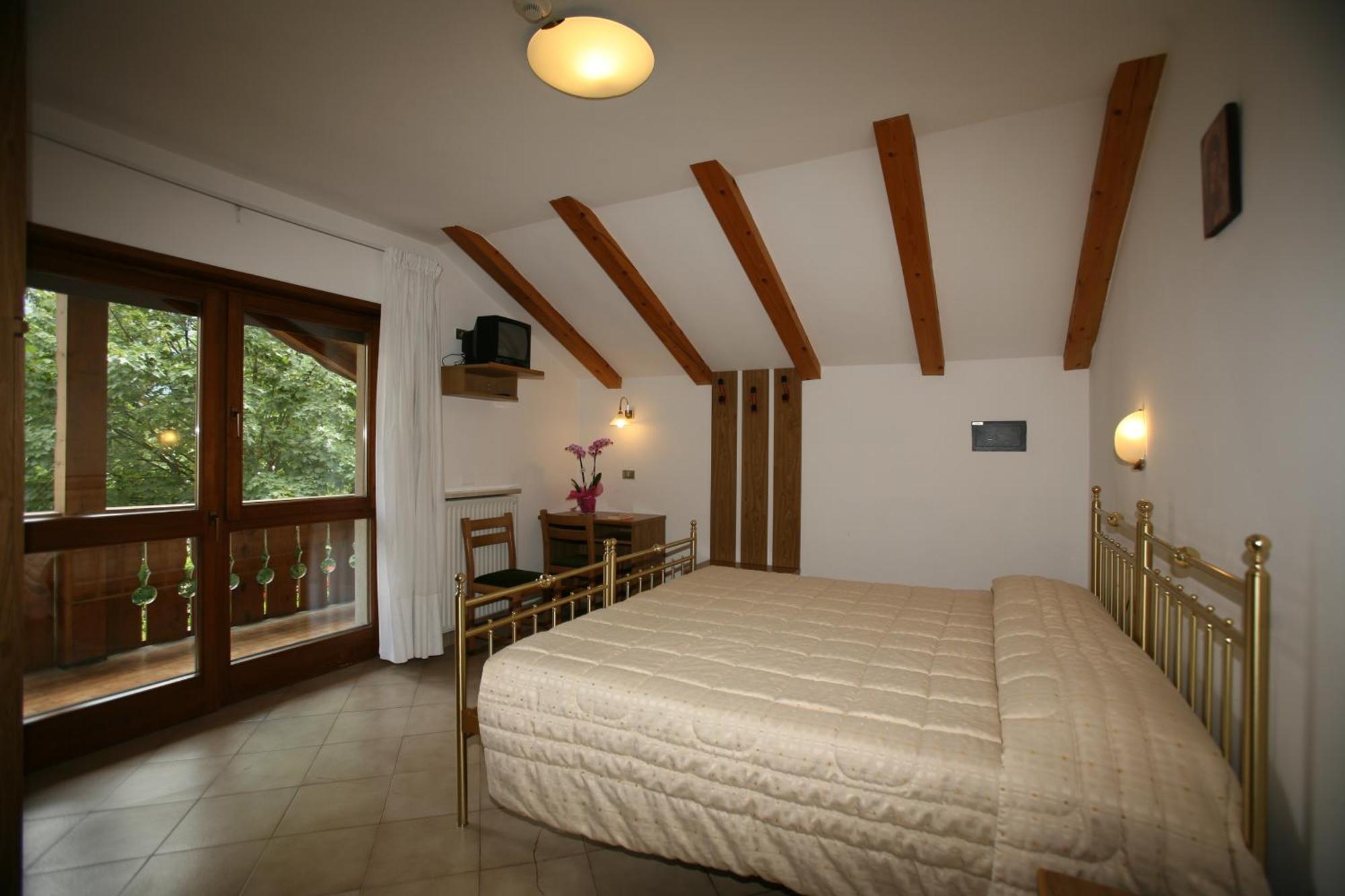 Hotel Sella Ronda Serenella Campitello di Fassa Eksteriør billede